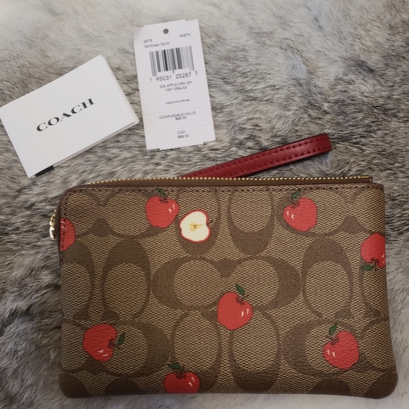 Coach Corner Zip Wristlet Apple Print - Picture 7 of 7